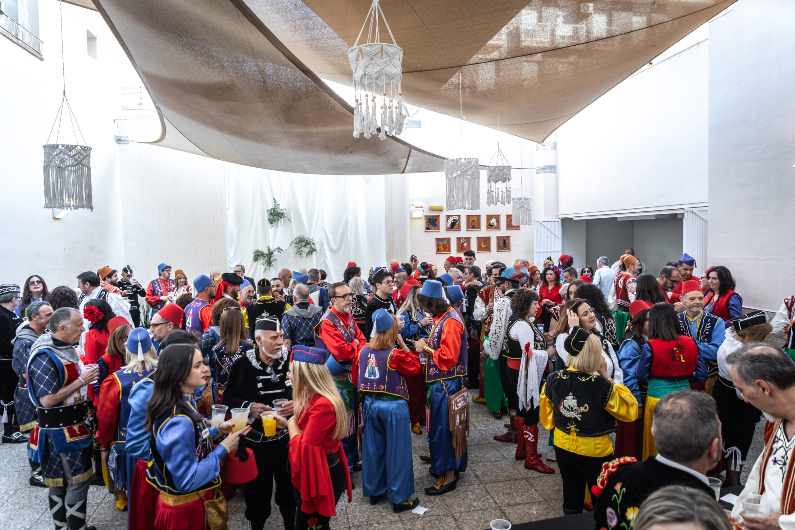 Ambiente festero en una sede. Ambiente festero en una sede.
